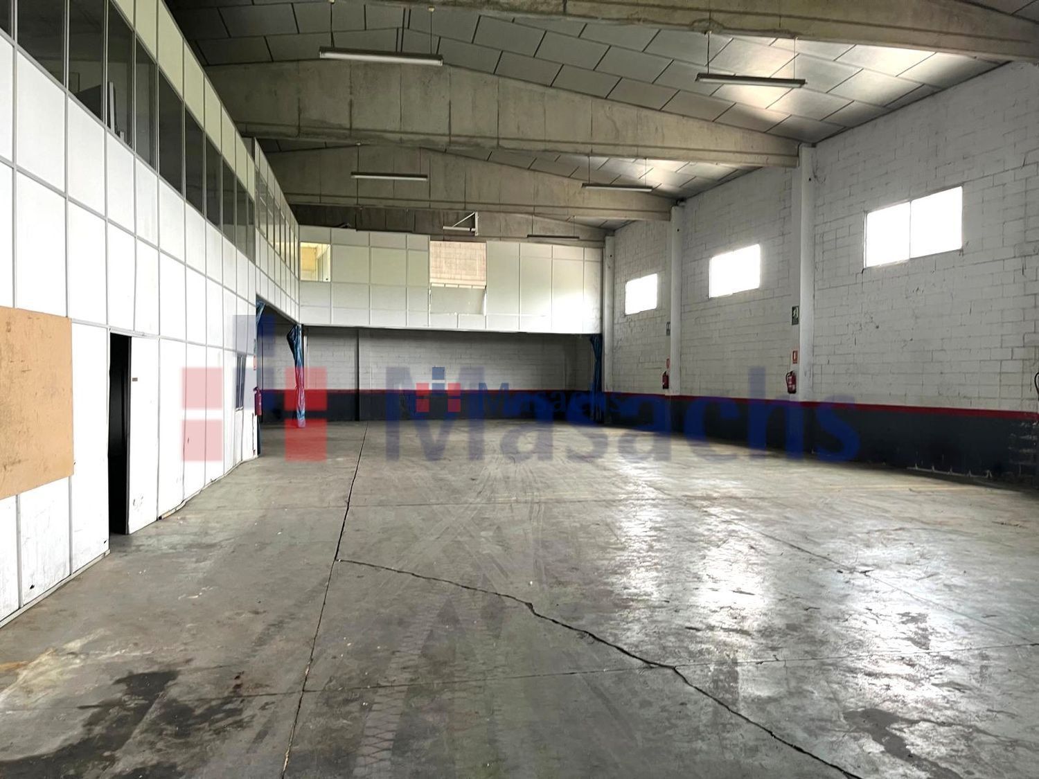 Nau industrial de lloguer en Rubí