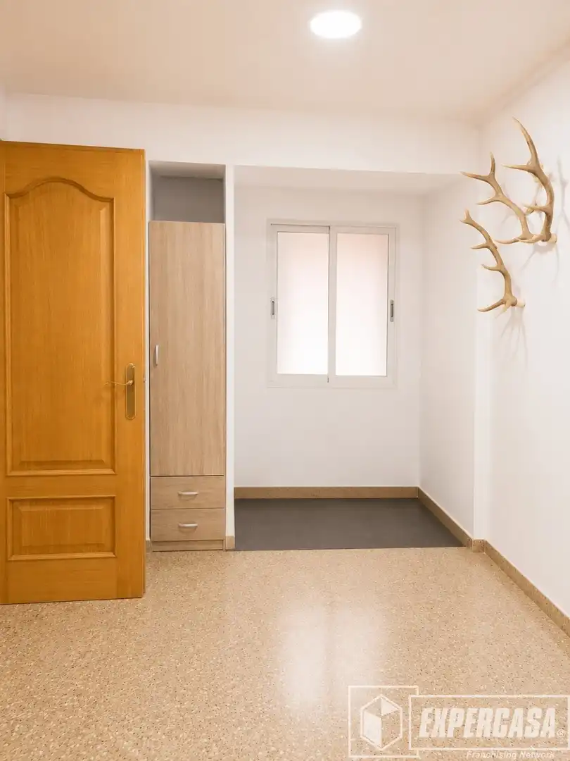 Bedroom of Flat for sale in Burjassot