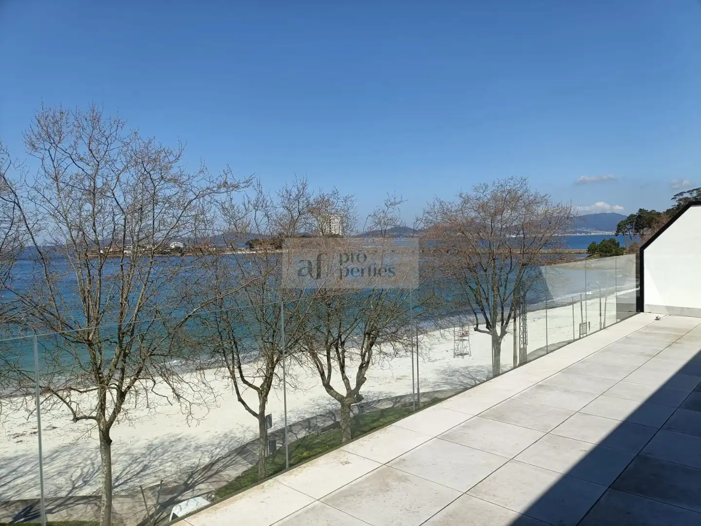 Terraza de Ático en venta en Vigo  con Calefacción, Terraza y Trastero