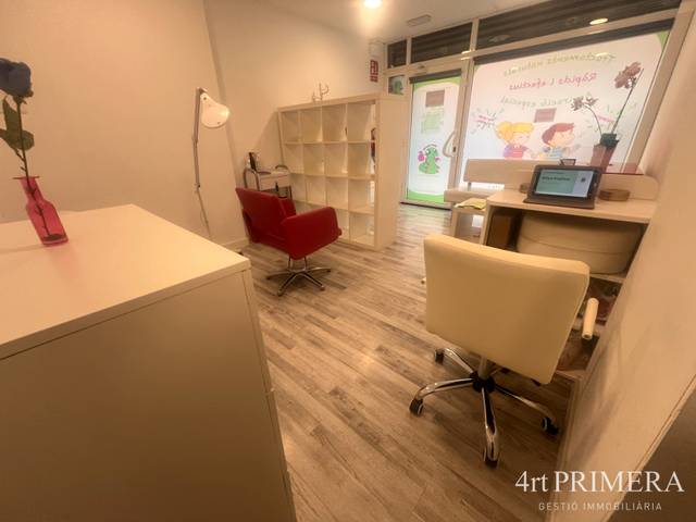 Local comercial en Alquiler en Sota el Cami Ral