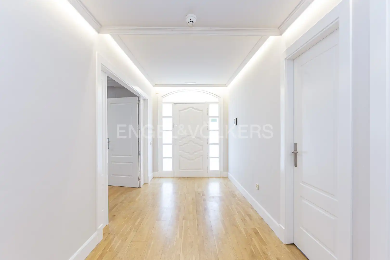 Casa con piscina en venta en Navalquejigo - Los Arroyos, imagen 5