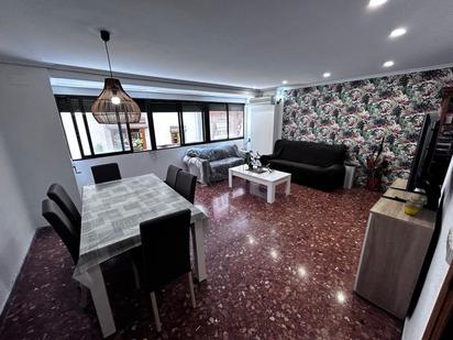 Sala d'estar de Pis en venda en  Valencia Capital amb Aire condicionat