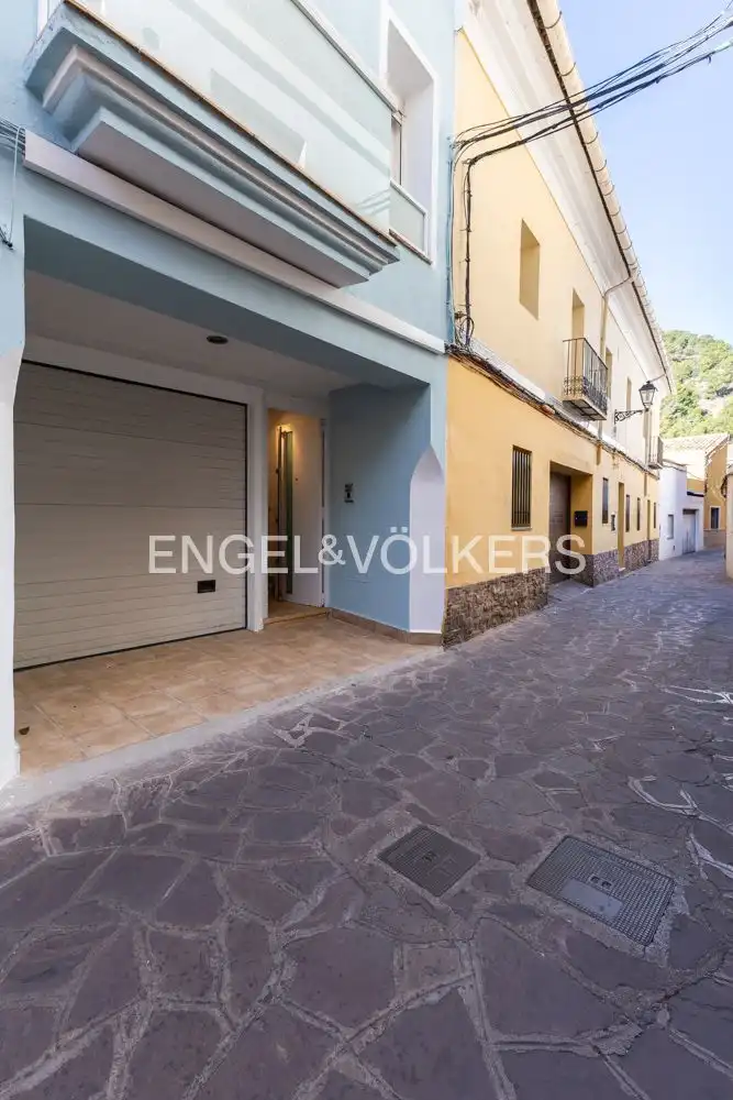 Vista exterior de Casa o chalet en venta en Serra con Aire acondicionado, Calefacción y Parquet