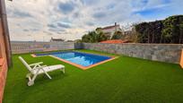 Piscina de Casa o xalet en venda en El Vendrell amb Aire condicionat, Calefacció i Terrassa