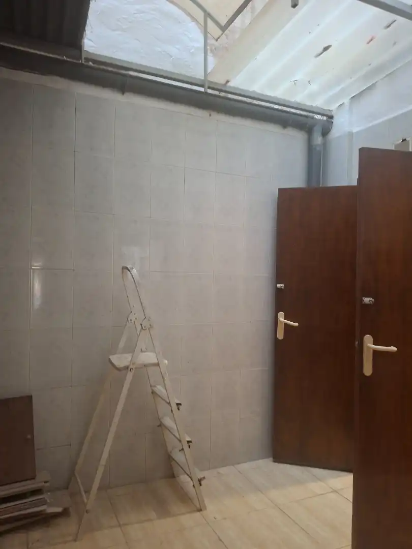 Bany de Local de lloguer en Elche ciudad