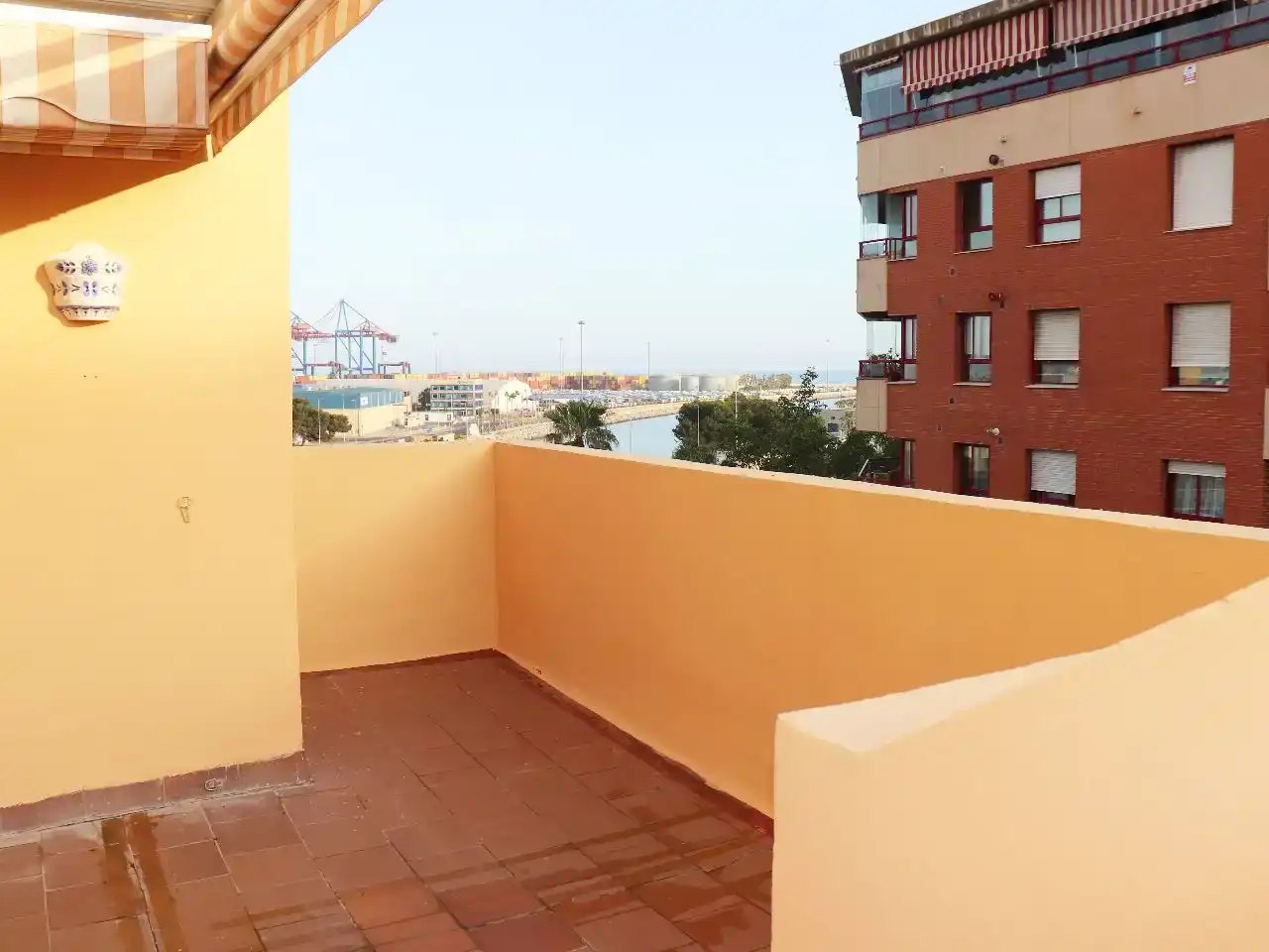 Terrasse von Dachboden zur Miete in Málaga Capital mit Klimaanlage und Balkon