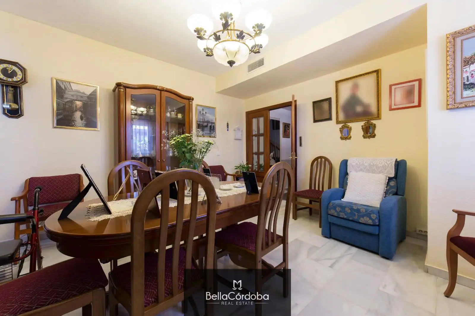 Detached homes for sale in Poniente-Norte - Miralbaida - Parque Azahara