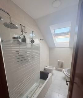 Pis en venda a Rúa Anxeriz, O Milladoiro