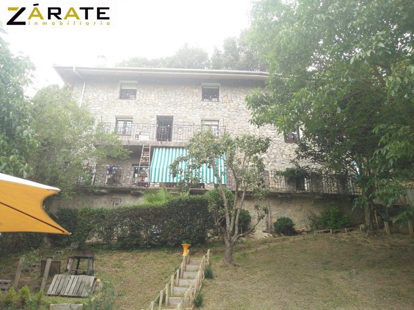 Vista exterior de Casa o xalet en venda en Castro-Urdiales amb Calefacció, Jardí privat i Terrassa