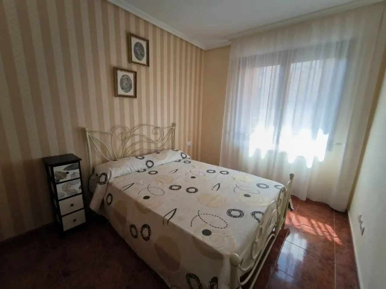 Habitación de Piso de alquiler en Albacete con Aire acondicionado, Calefacción y Balcón