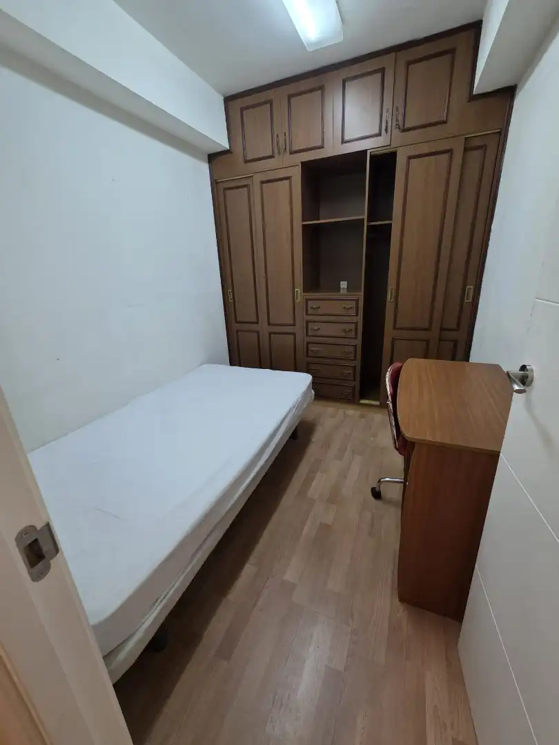 Habitación de Piso de alquiler en Ferrol con Calefacción, Amueblado y Horno