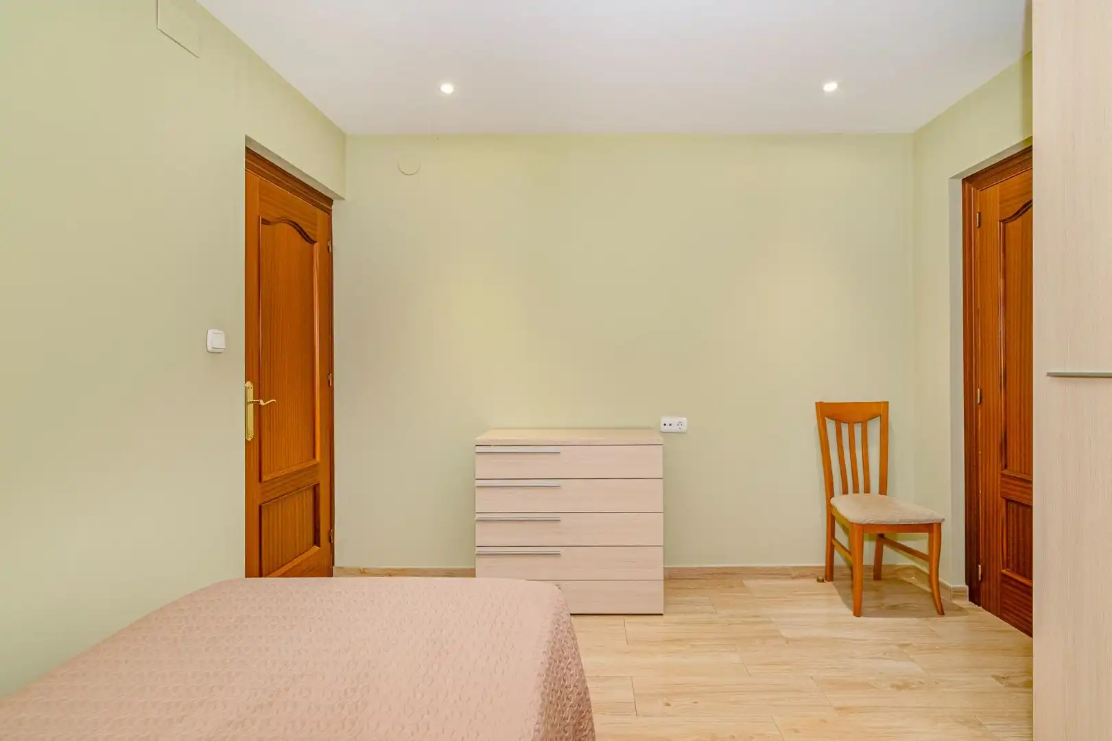 Bedroom of Houses for sale in Granada  with Terrace and Storage room