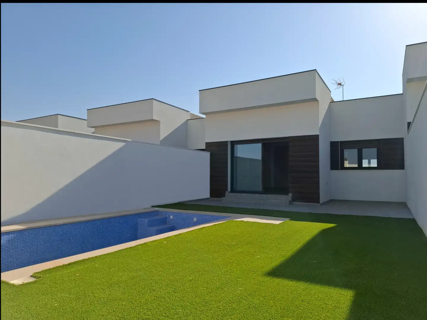 Casa adosada en venda a Calle Bulevar Pablo Ruiz Picass, 66, Argés