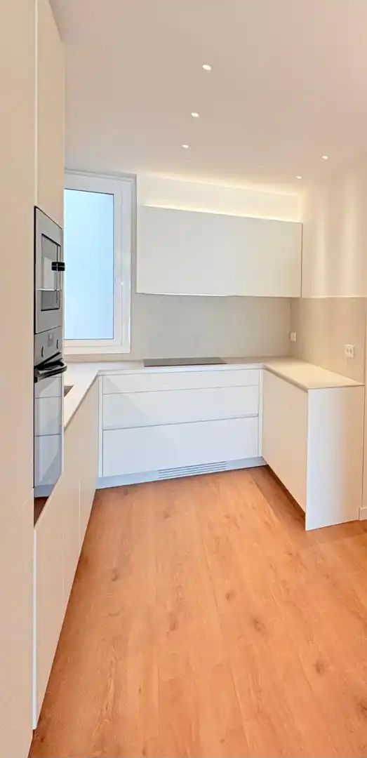 Kitchen of Flat for sale in Barcelona  with Heating, Parquet flooring and Oven