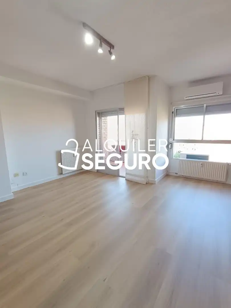 Flat for rent in Polonia, El Carrascal