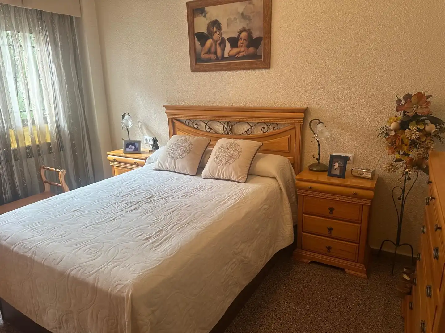Schlafzimmer von Erdgeschoss zum Verkauf in Elda mit Klimaanlage