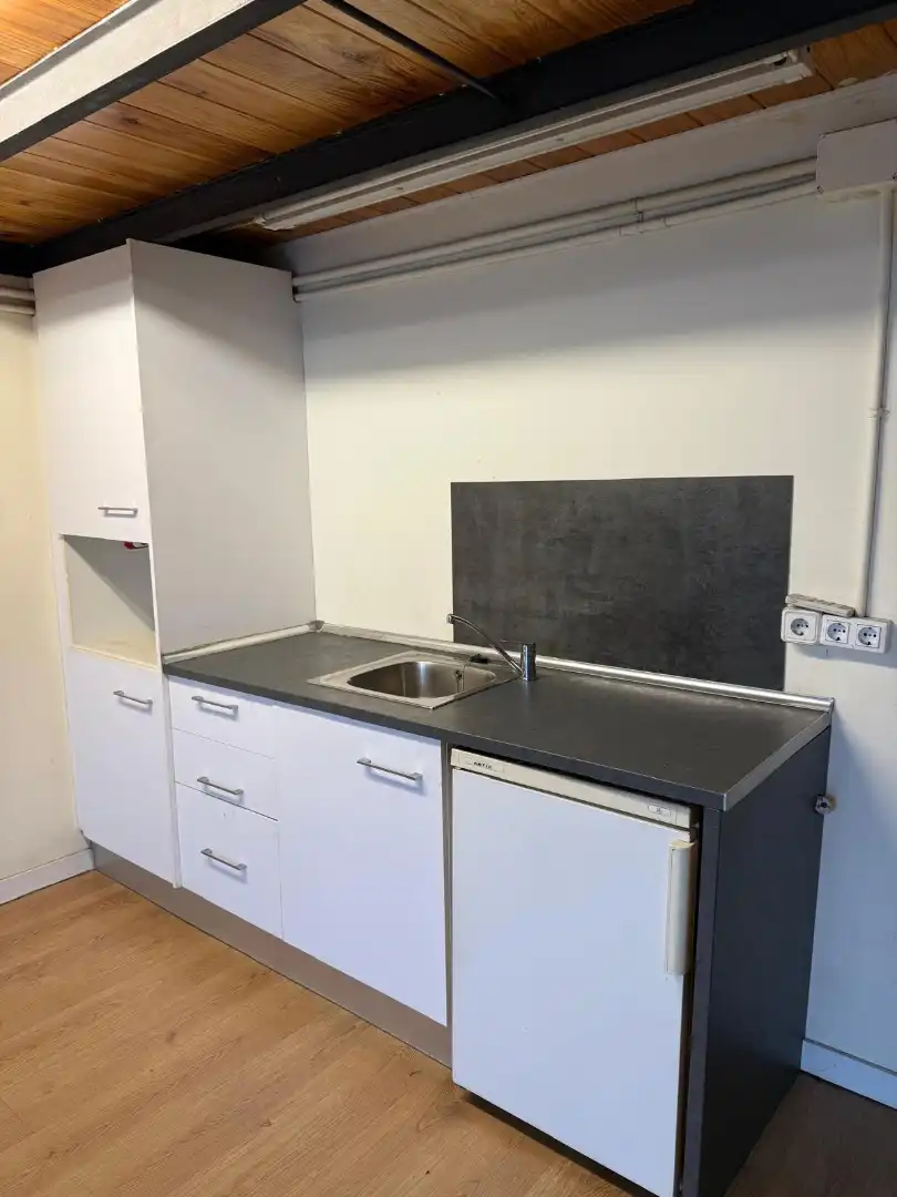 Kitchen of Commercial properties for rent in Badalona  with Air Conditioner