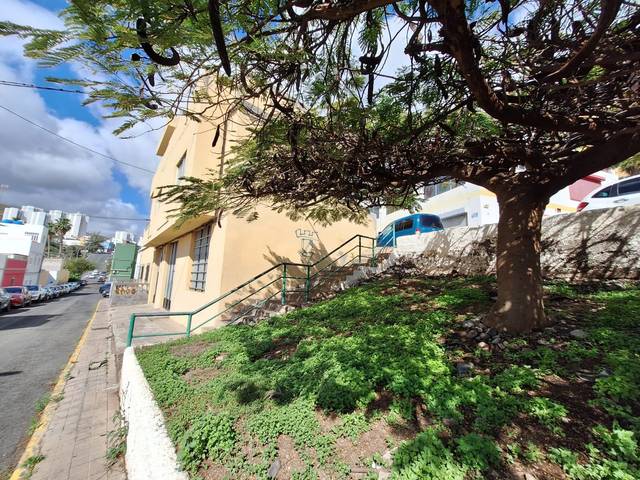 Local comercial en Venta en Calle Pepe Álamo en San Cristóbal - Playa de la Laja