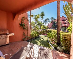Jardí de Planta baixa en venda en Estepona amb Aire condicionat, Calefacció i Terrassa