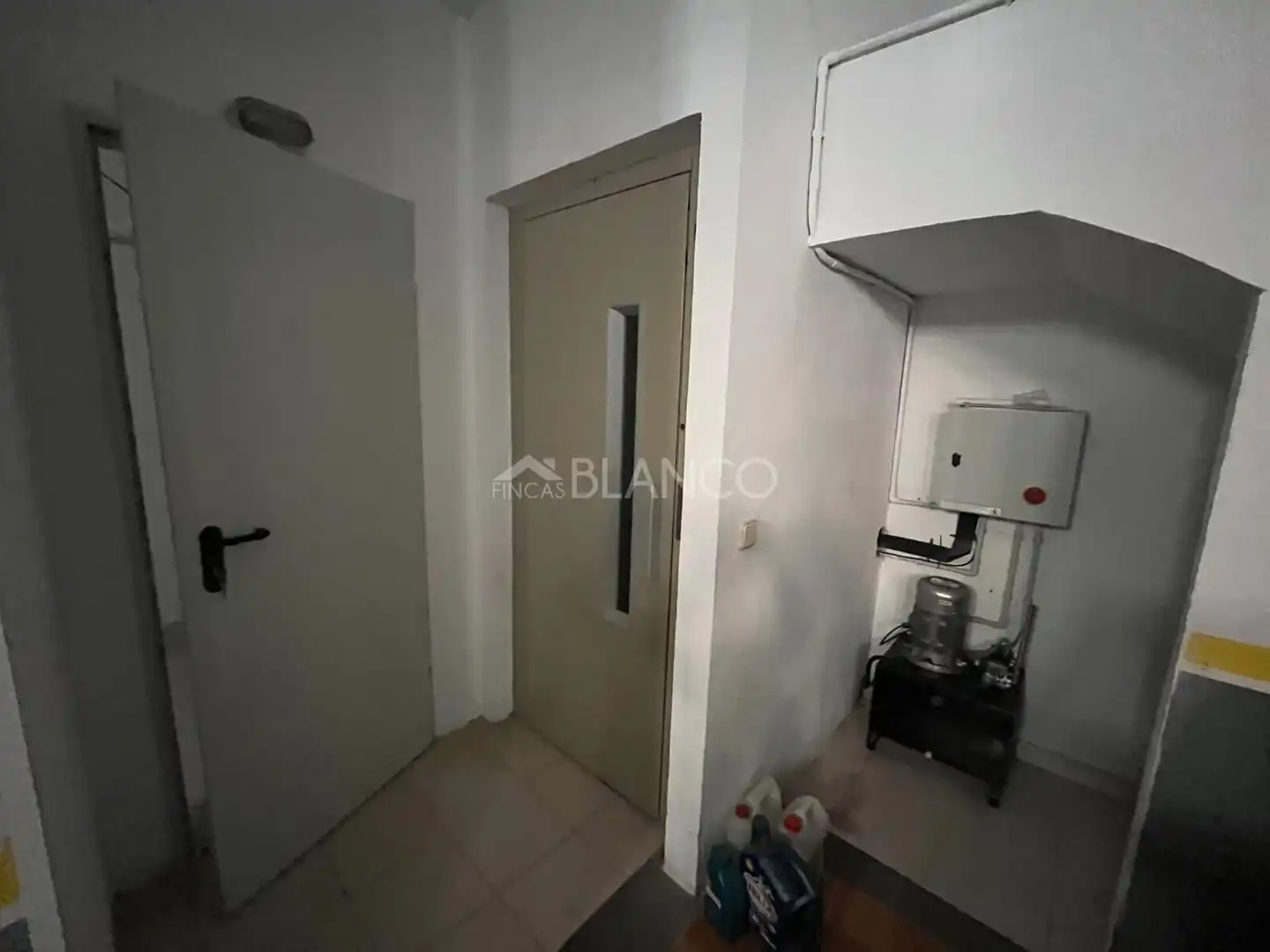 Casa o xalet en venda en Sant Andreu de la Barca amb Calefacció, Traster i Piscina comunitària