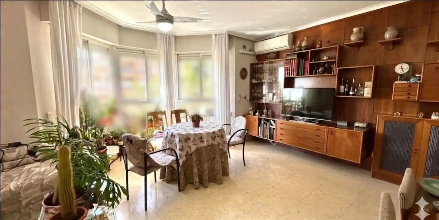 Comedor de Piso en venta en Albacete con Calefacción