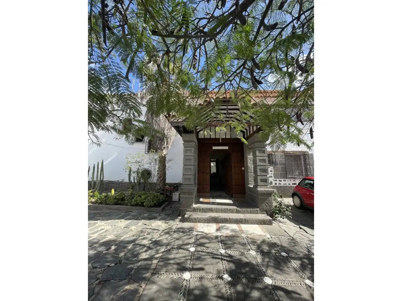 Vista exterior de Casa o chalet en venta en Las Palmas de Gran Canaria con Jardín privado, Terraza y Piscina
