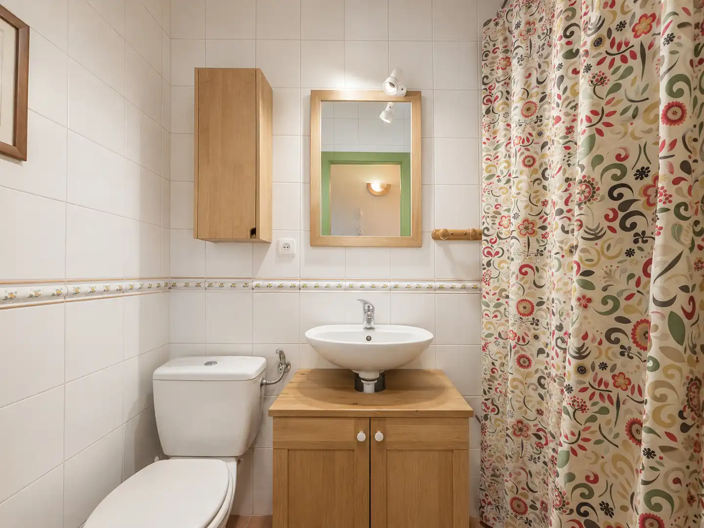 Bathroom of Flat for sale in Barcelona  with Parquet flooring, Furnished and Washing machine