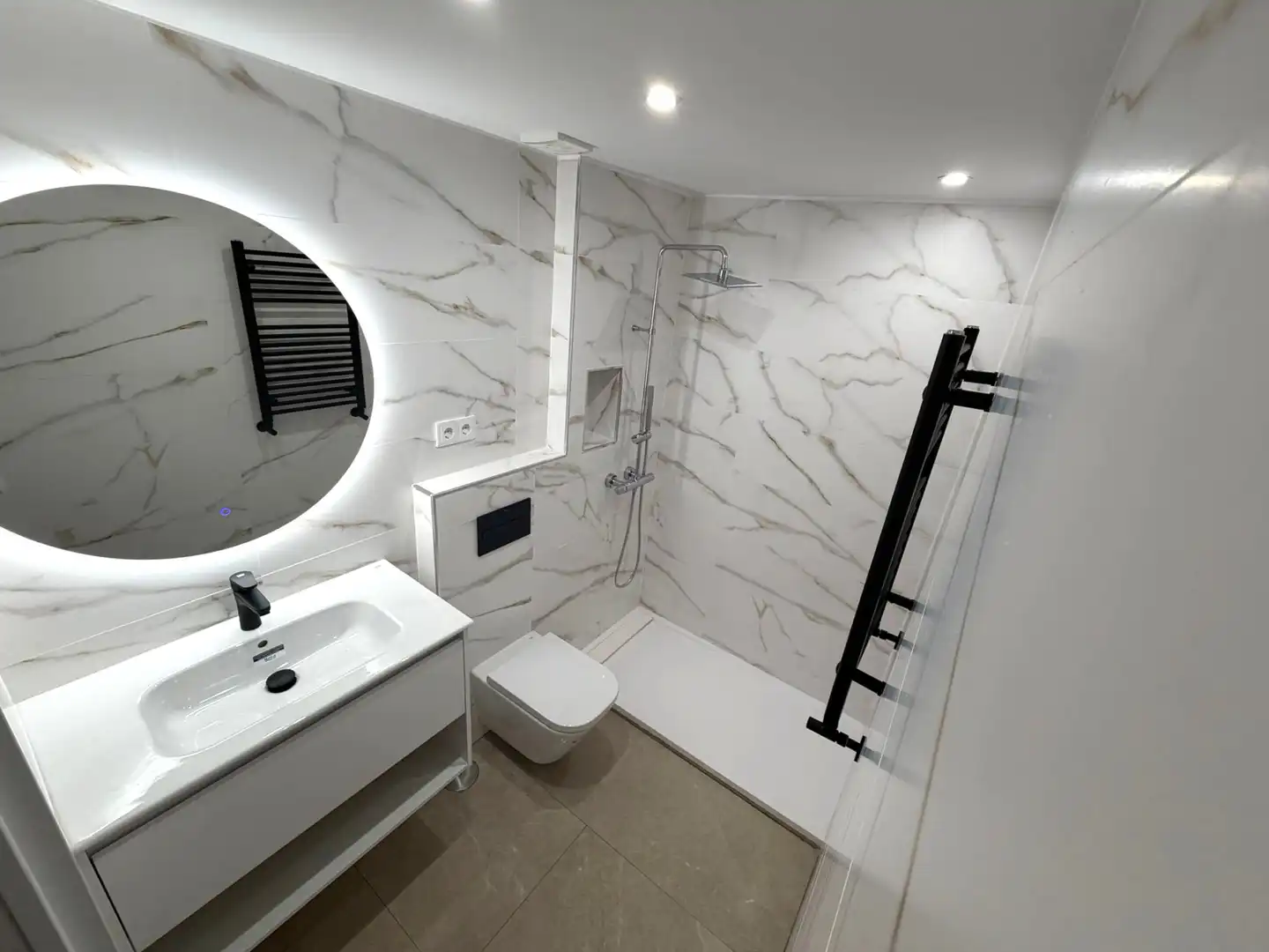 Bathroom of Flat for sale in Vegas de Matute, Segovia