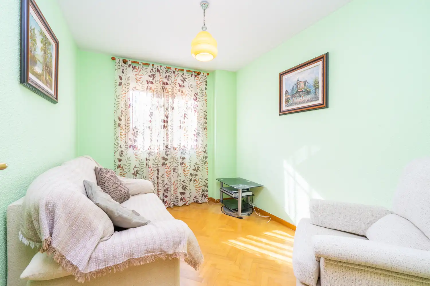Habitación de Piso en venta en Móstoles con Calefacción, Terraza y Piscina comunitaria