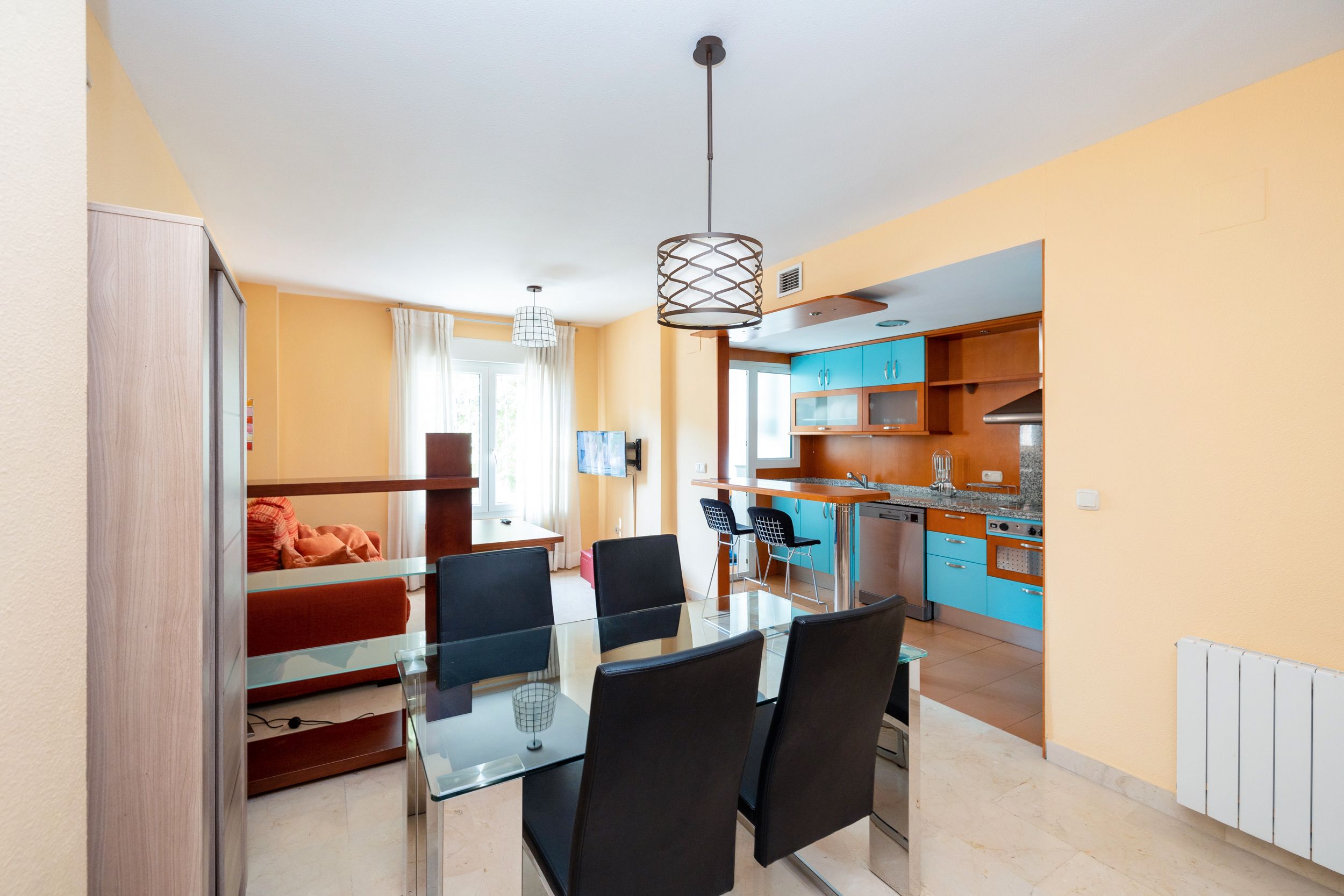 Apartament de lloguer a Calle Ramón y Cajal, Rosaleda - Juventud