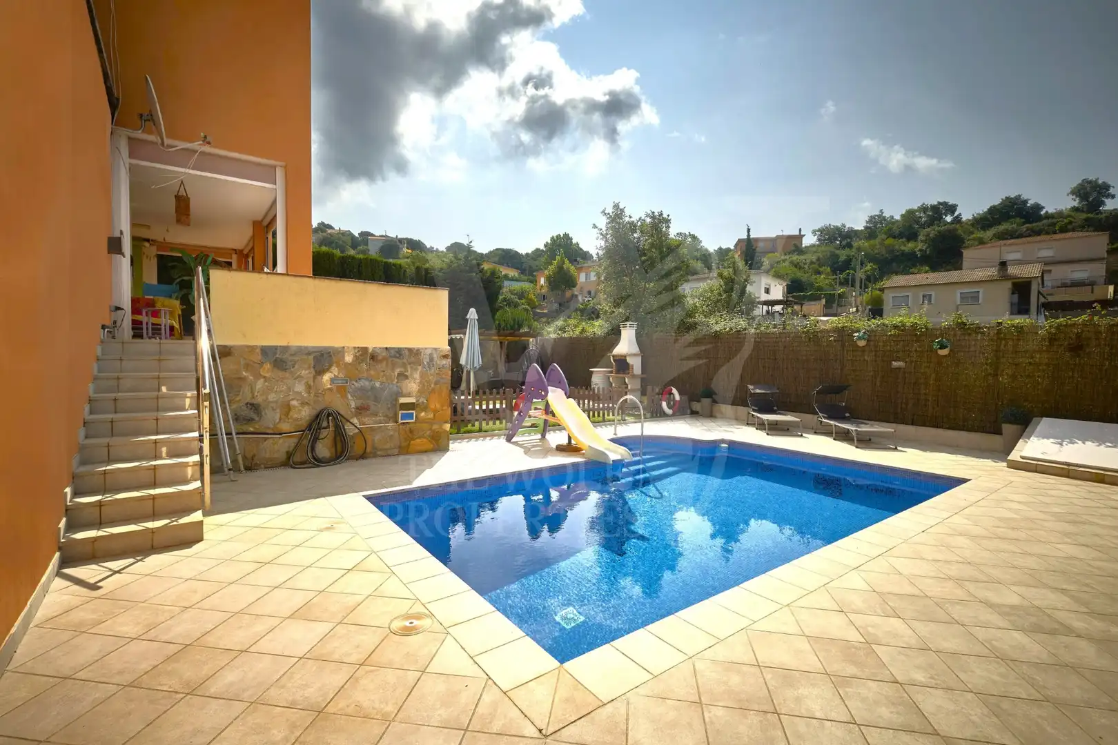 Swimming pool of Houses for rent in Aiguaviva Parc