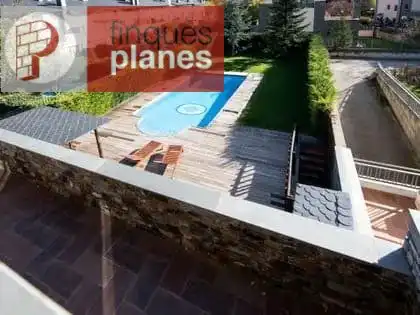 Piscina de Casa o xalet en venda en La Seu d'Urgell amb Jardí privat, Terrassa i Traster