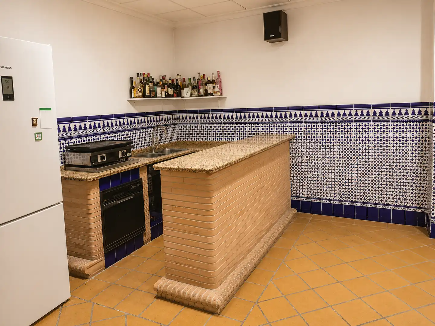 Cuina de Casa o xalet en venda en La Rinconada amb Aire condicionat, Calefacció i Terrassa