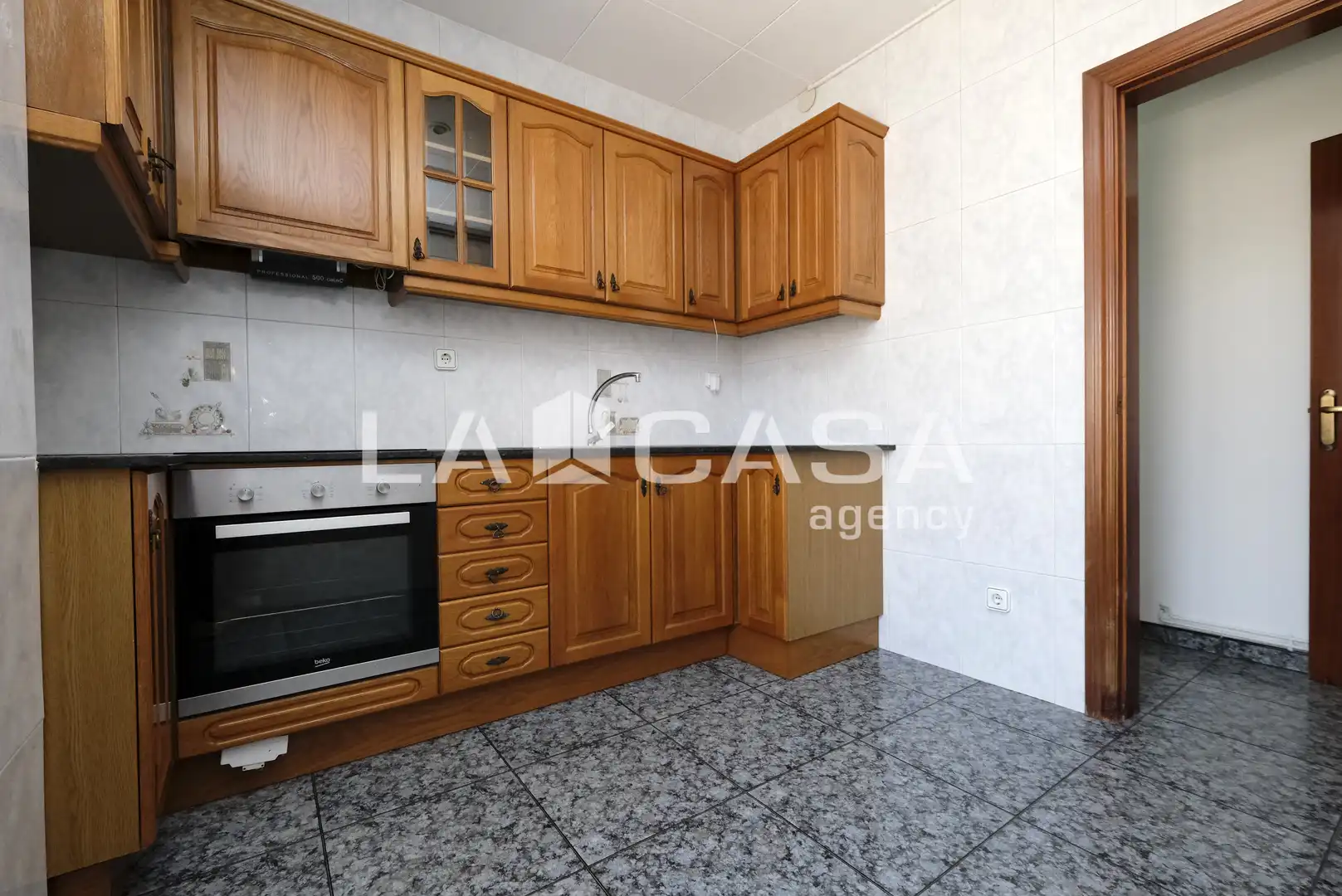 Kitchen of Flat for sale in Barcelona  with Heating and Terrace