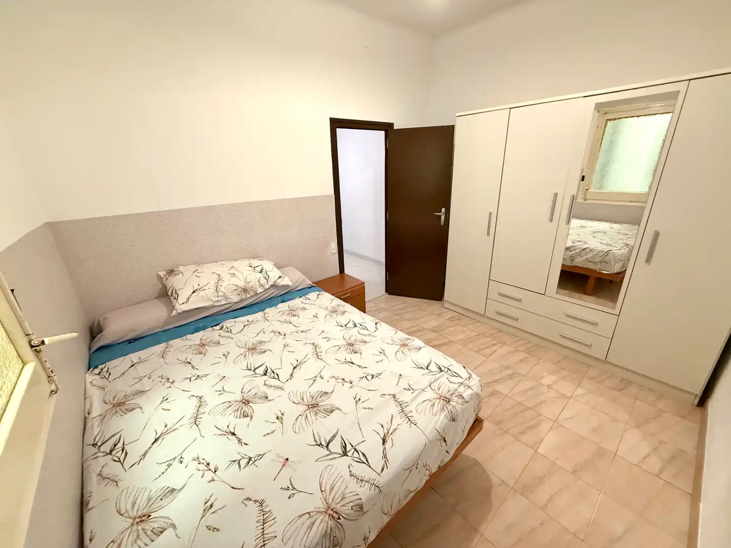 Habitación de Ático en venta en Barcelona con Terraza y Horno