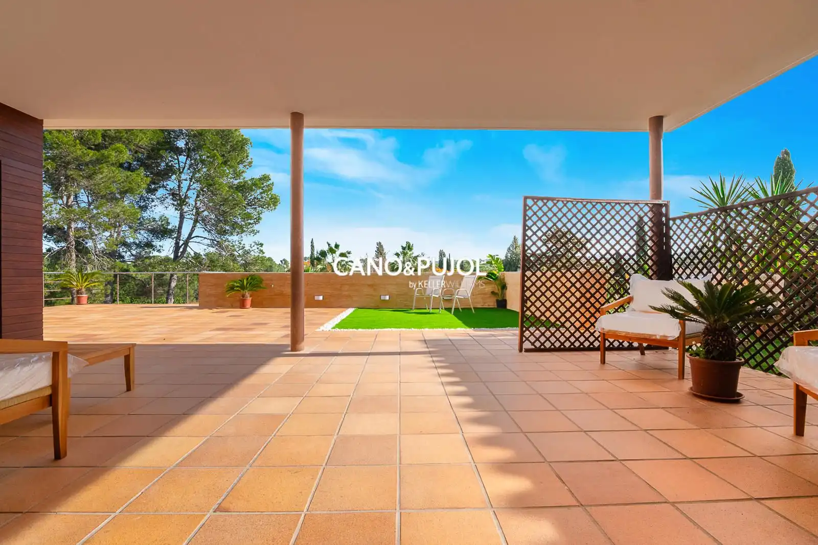 Terrace of Houses for sale in Sant Cugat del Vallès  with Air Conditioner, Terrace and Swimming Pool