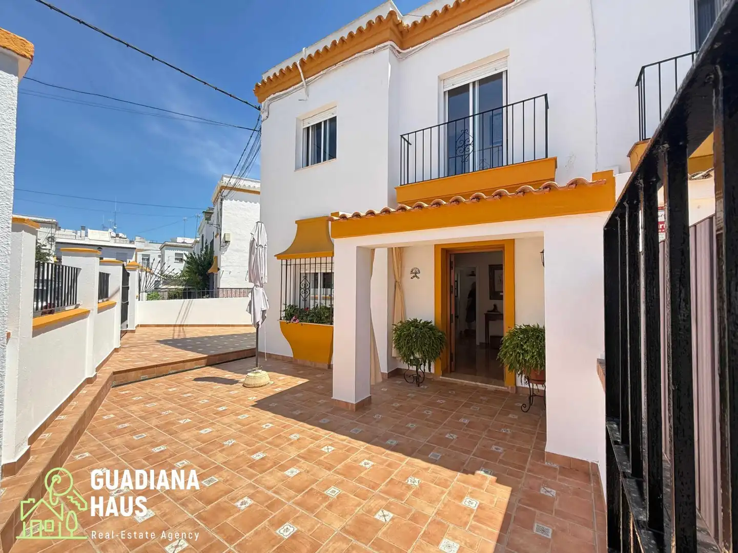 Exterior view of Detached homes for sale in Ayamonte  with Air Conditioner, Heating and Terrace