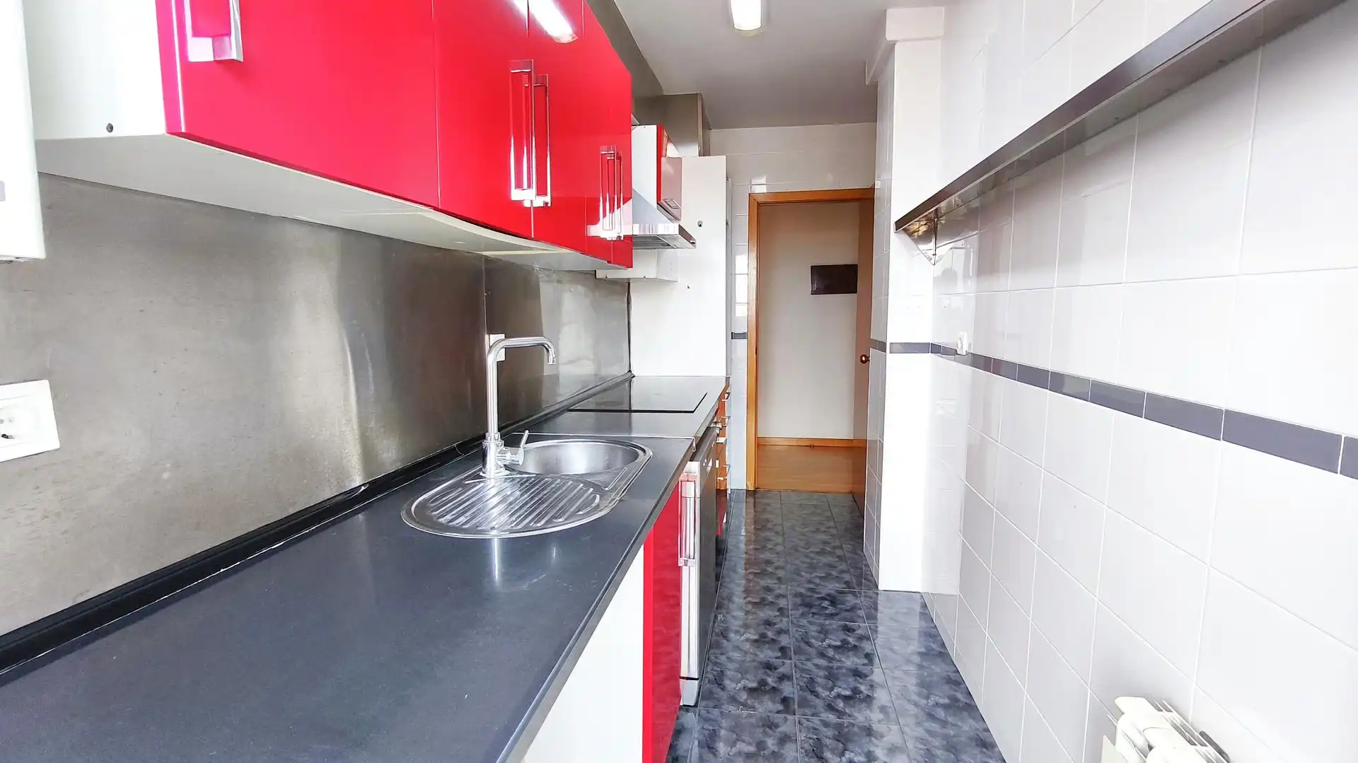 Cuina de Pis en venda en Terrassa amb Calefacció i Balcó