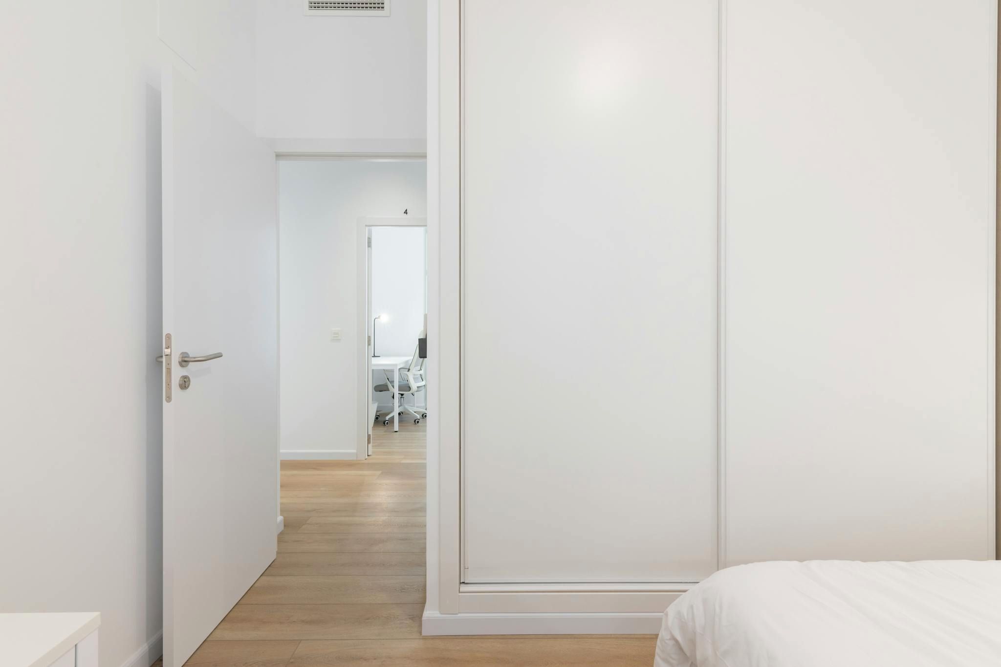 Bedroom of Flat to share in  Valencia Capital  with Air Conditioner, Heating and Furnished