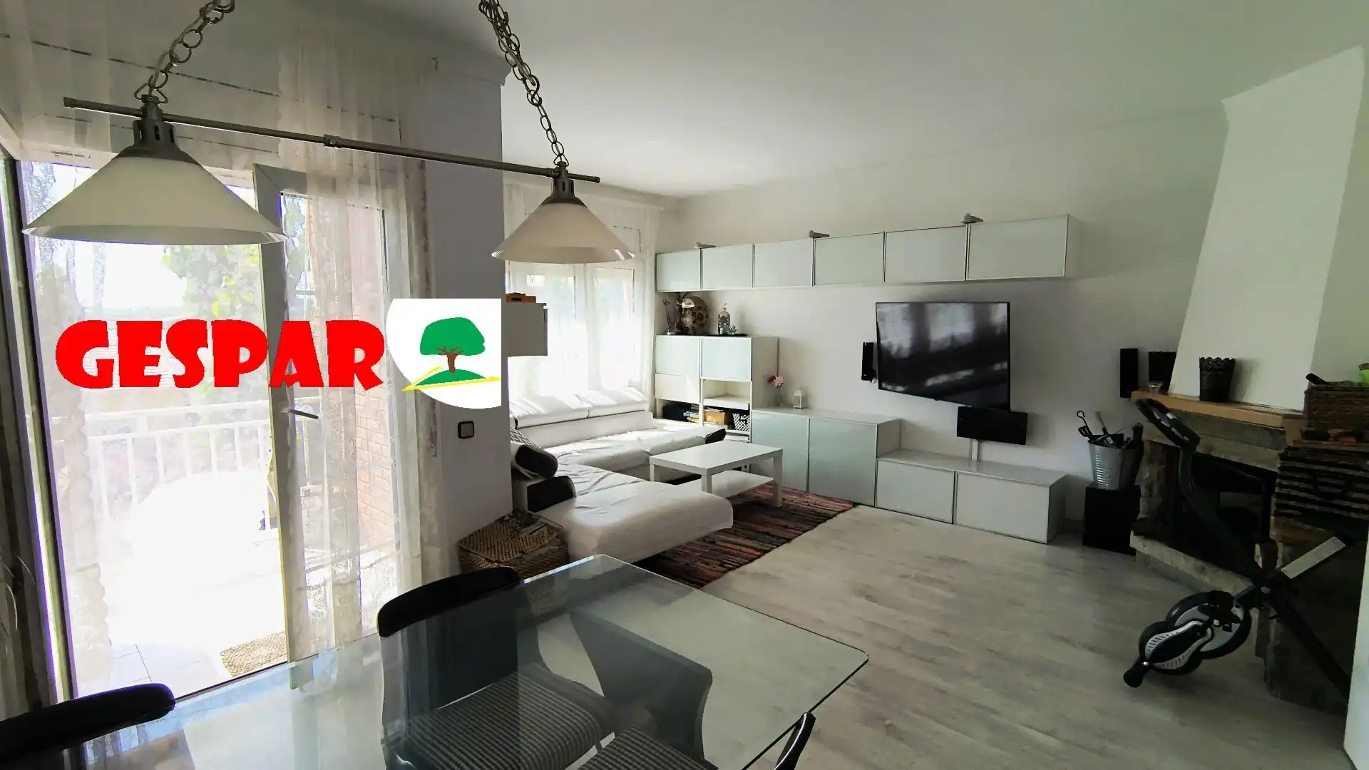 Sala de estar de Casa o chalet en venta en Parets del Vallès con Calefacción y Jardín privado