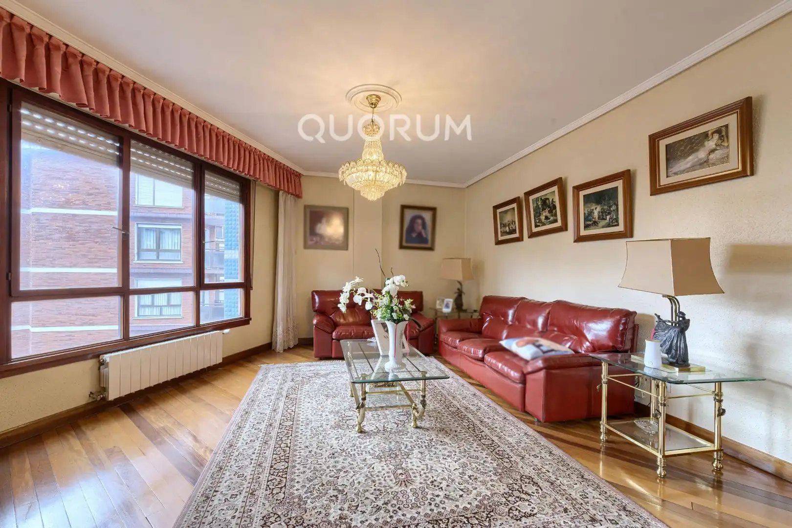 Sala de estar de Piso en venta en Basauri  con Calefacción, Terraza y Amueblado