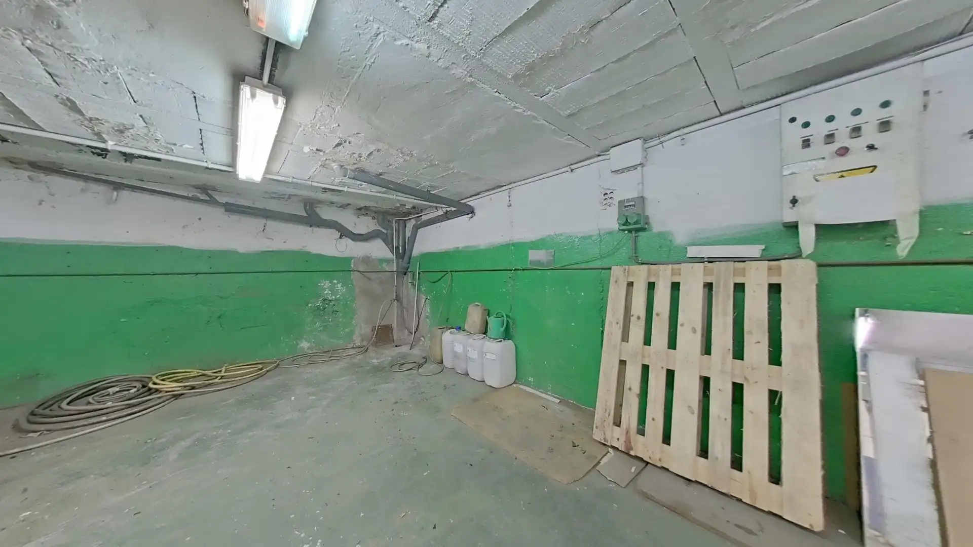 Nave industrial de alquiler en Ripollet