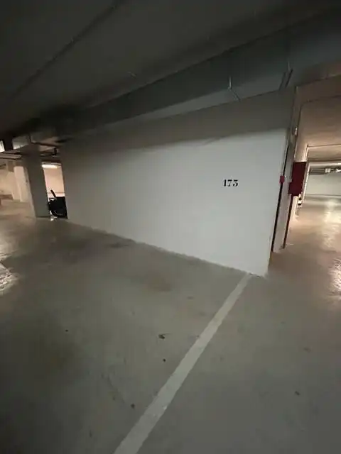 Parking de Ático de alquiler en Fuengirola con Aire acondicionado, Terraza y Trastero