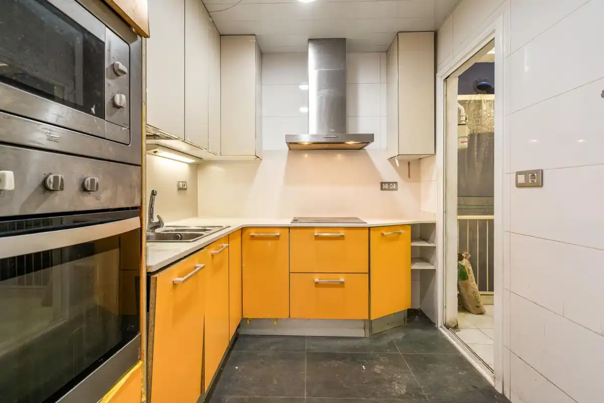 Cocina de Piso en venta en Barcelona con Calefacción