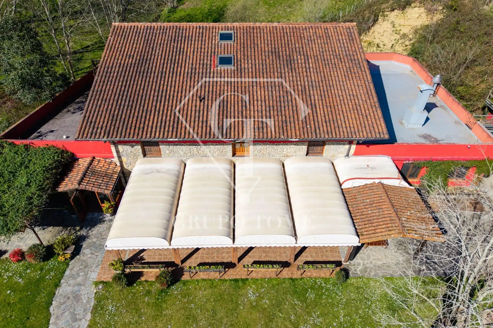 Vista exterior de Casa o chalet en venta en Usurbil con Calefacción, Jardín privado y Terraza