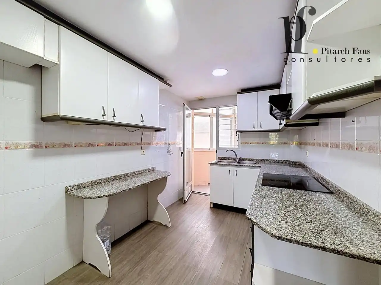 Kitchen of Flat for rent in Aldaia, Valencia