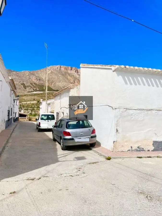Vista exterior de Finca rústica en venda en Vélez-Blanco amb Terrassa i Traster