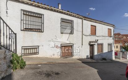 Vista exterior de Casa o xalet en venda en Los Santos de la Humosa amb Calefacció