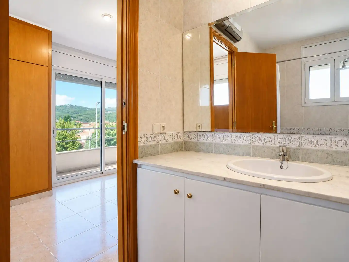 Baño de Casa adosada en venta en La Garriga con Aire acondicionado, Calefacción y Terraza
