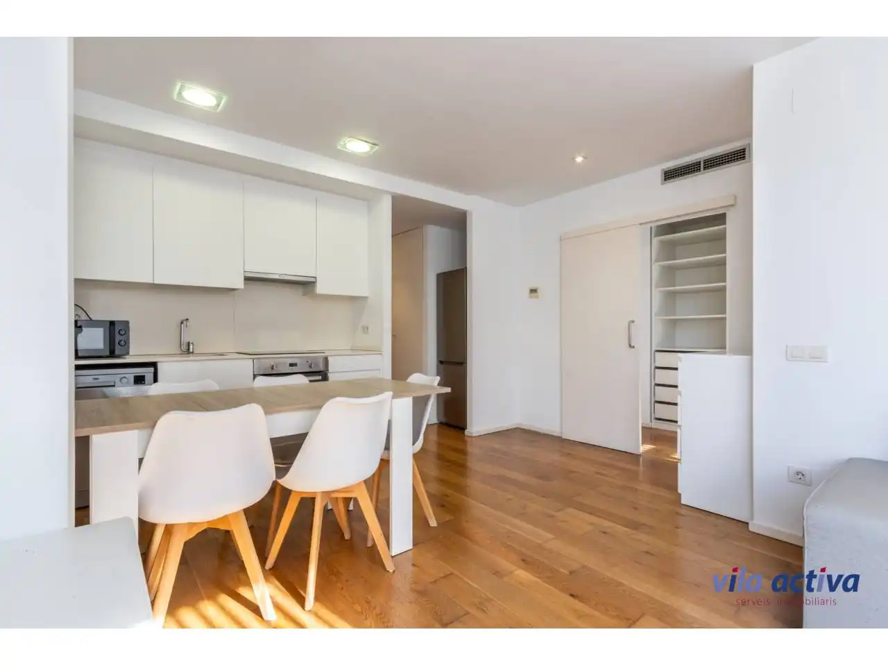 Kitchen of Flat for sale in Sabadell  with Air Conditioner, Heating and Parquet flooring